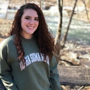 Meet your Posher, Katie